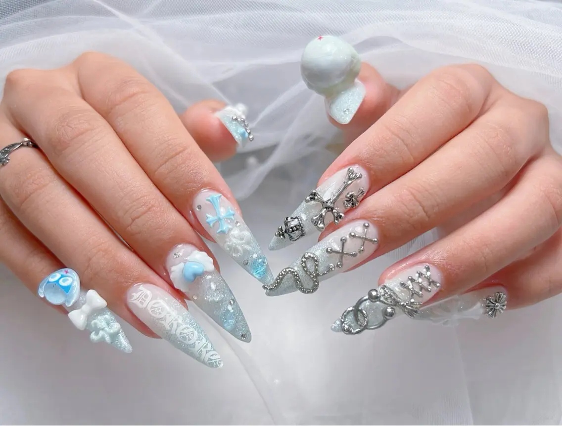 ネイル アートネイル オーロラネイル チークネイル 長さ出し フットネイル Miya _nailのネイルデザイン