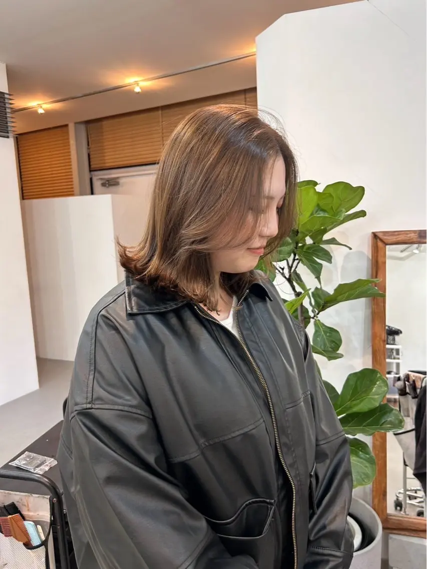 ショート かがやしづ ⭐️ベージュのヘアスタイル