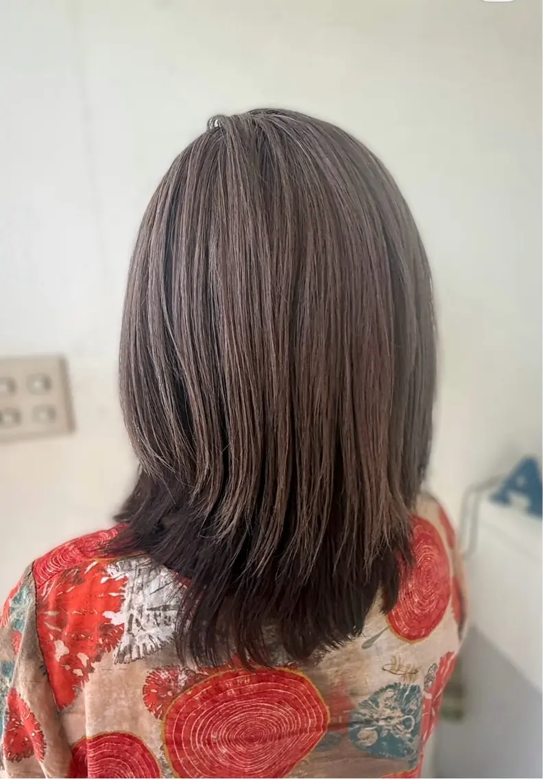 セミロング ヘアカラー トリートメント アダニヤ ナツキのヘアスタイル