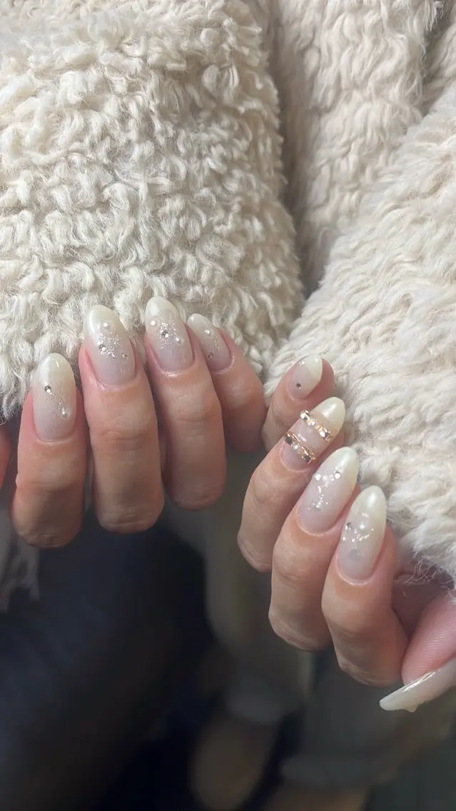 ネイル ニュアンスネイル シンプルネイル SAKU nail 作島茜のネイルデザイン