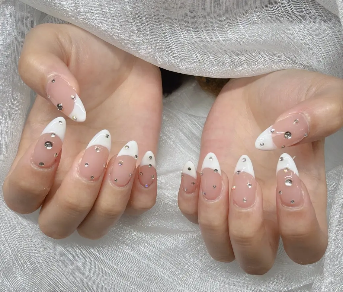 ネイル 長さ出し グラデーション 卒業式 キラキラネイル マグネットネイル ハンドネイル Lee Nailsのネイルデザイン