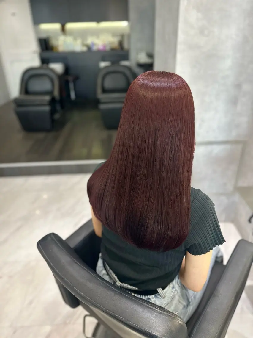 セミロング カラー レッドカラー ヘアカラー 中村 さきのヘアスタイル