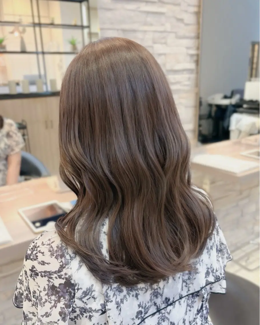 セミロング カラー カット ヘアカラー トリートメント 透明感カラー/ くびれヘア/館岡俊平のヘアスタイル