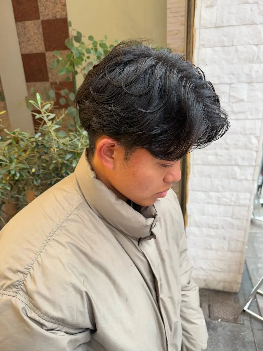 パーマ メンズ カット パーマ トリートメント EARTH 山﨑龍馬のヘアスタイル