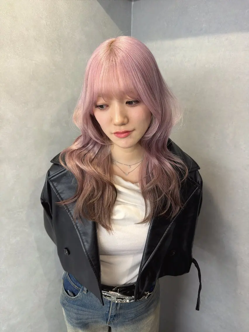 カラー ブリーチ ピンクカラー ヘアカラー aiko 池袋のヘアスタイル