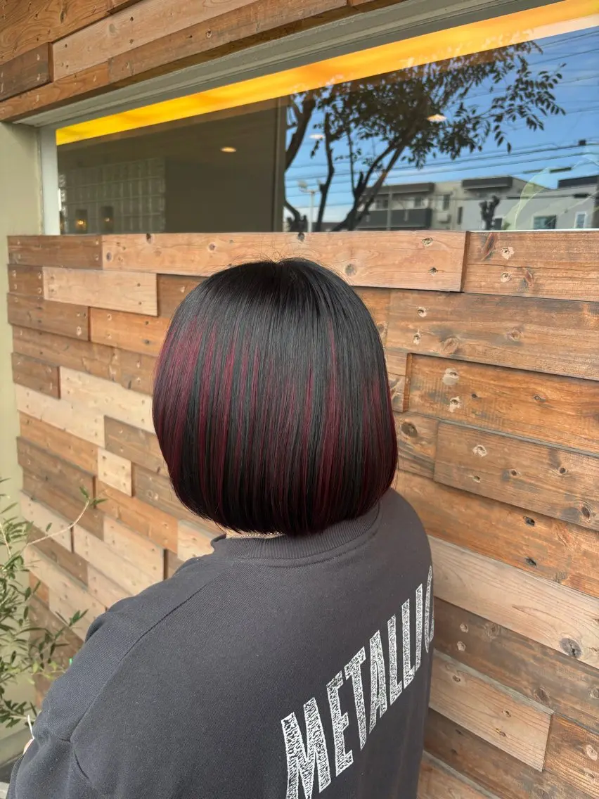 ショート カラー 佐藤 優里のヘアスタイル