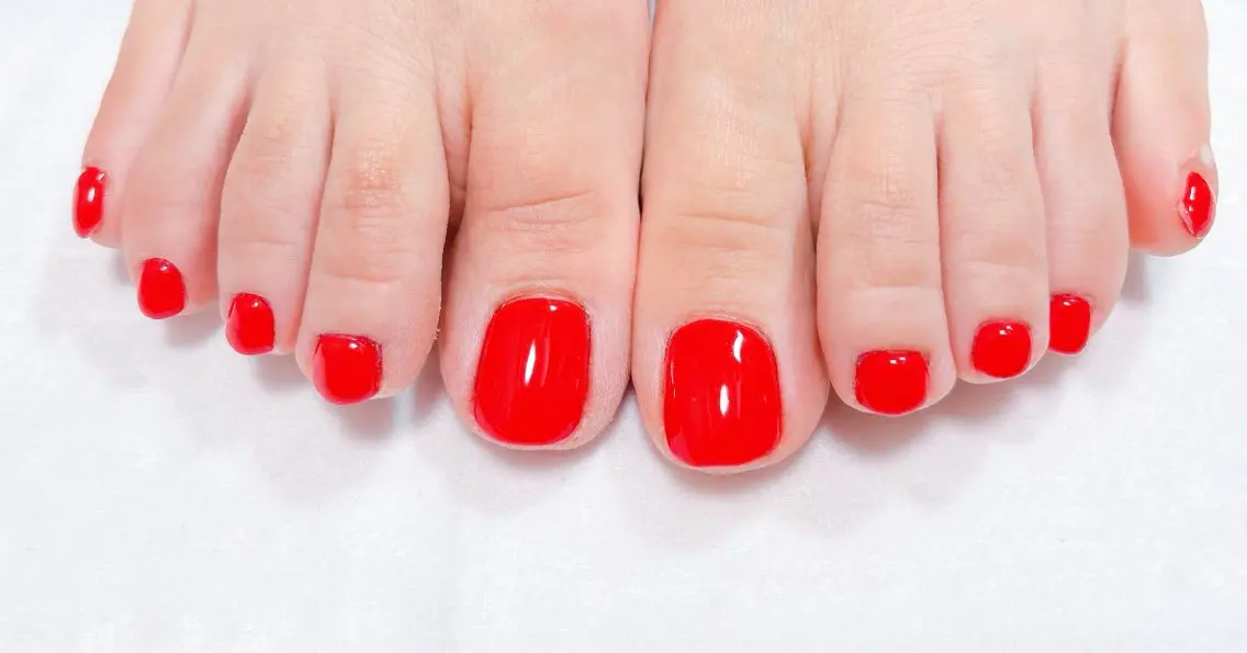 ネイル フットネイル マグネットネイル ニュアンスネイル 夏ネイル フットネイル 💫ゆか_ Nailartistのネイルデザイン