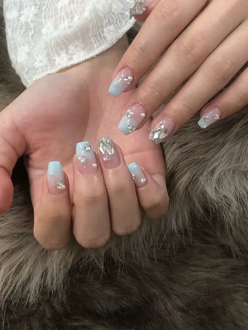 ネイル ハンドネイル Glow Minamiのネイルデザイン