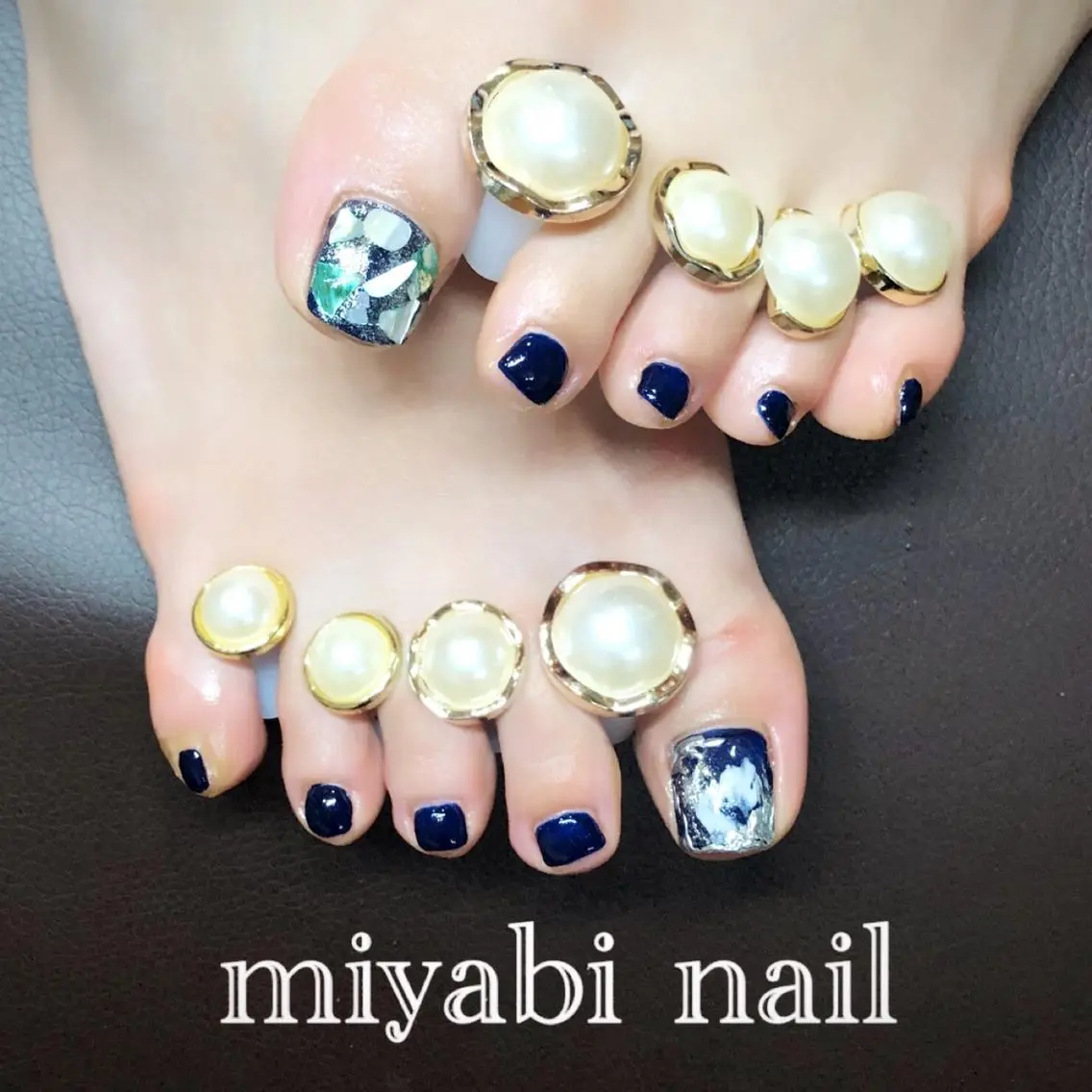 ネイル アートネイル フットネイル 持ち込み ニュアンスネイル シルバー フットネイル miyabi nail 桂川駅近くのネイルデザイン
