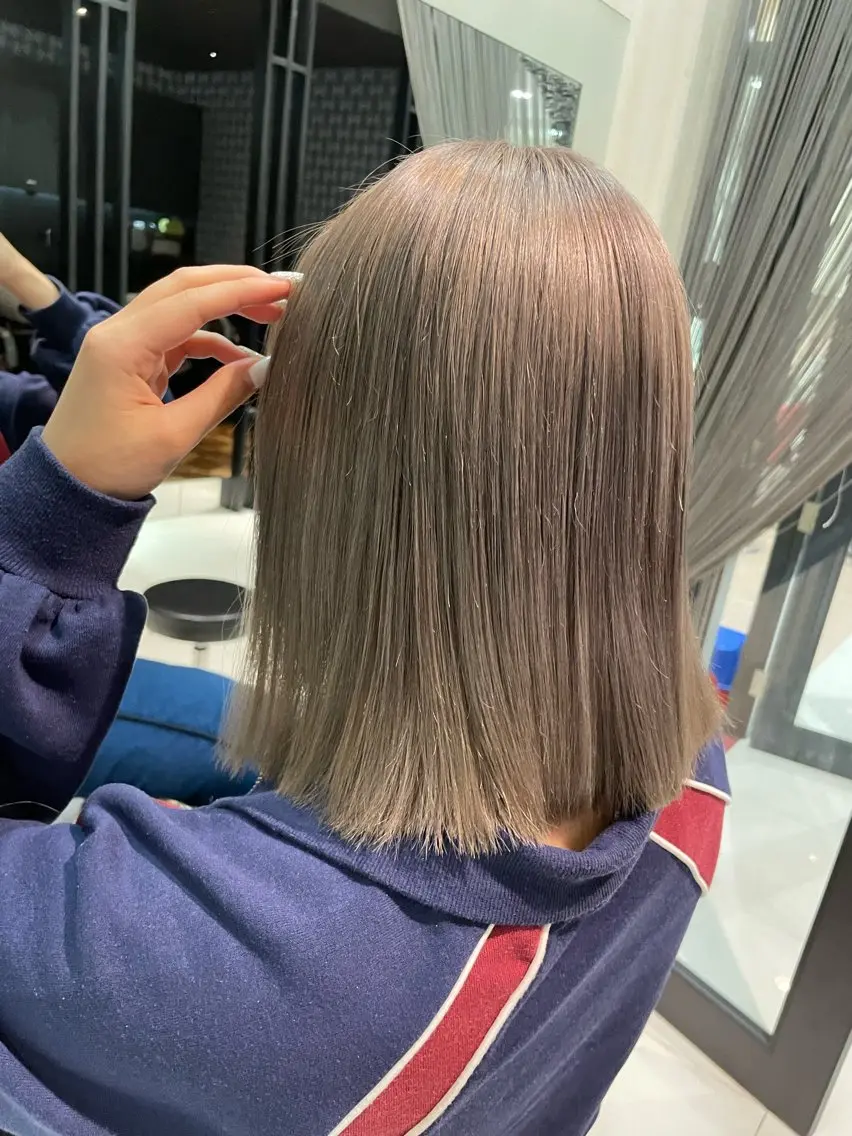 【新規限定】ブリーチ+オンカラー13990の写真