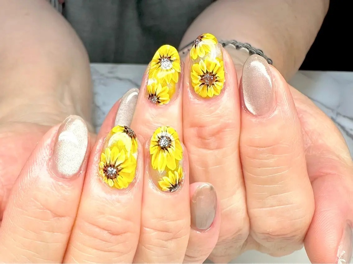 ネイル マグネットネイル ニュアンスネイル ワンカラーネイル 夏ネイル Mai’s nailのネイルデザイン