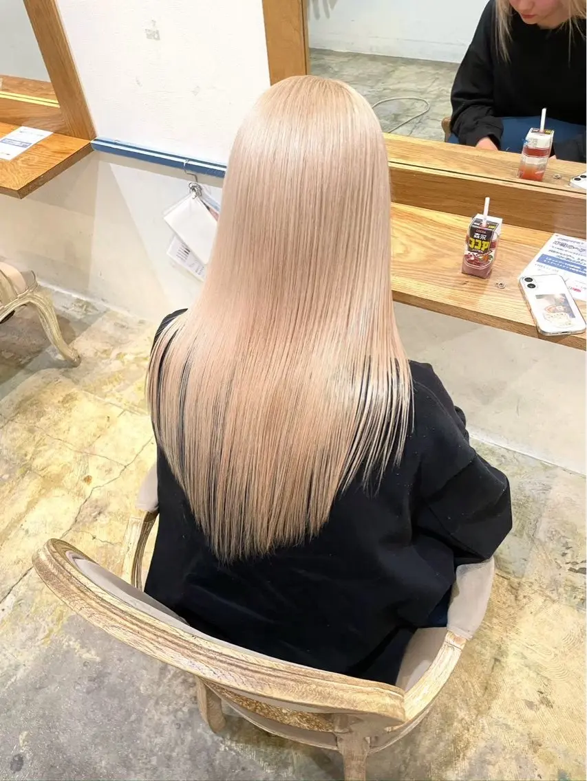 カラー °ʚ なじゅ ɞ° Defi梅田のヘアスタイル
