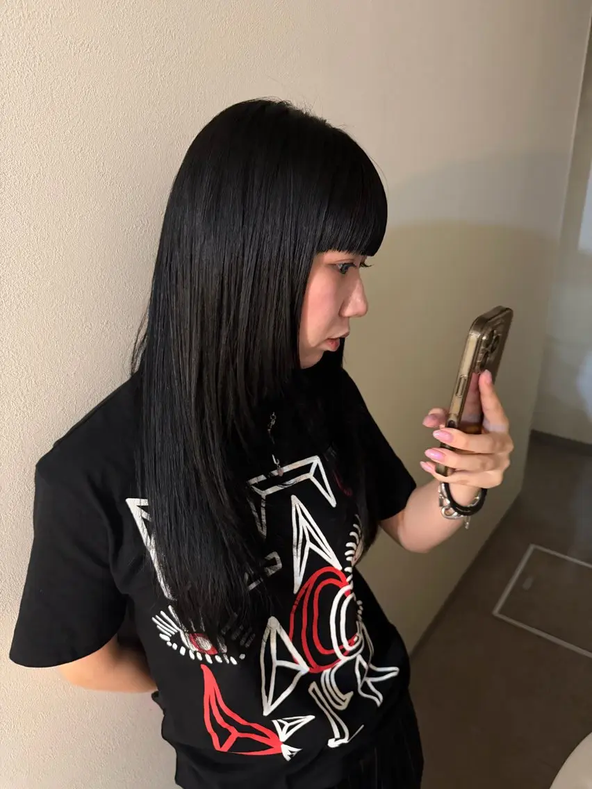 ロング カラー ヘアカラー cocoha 🧩のヘアスタイル