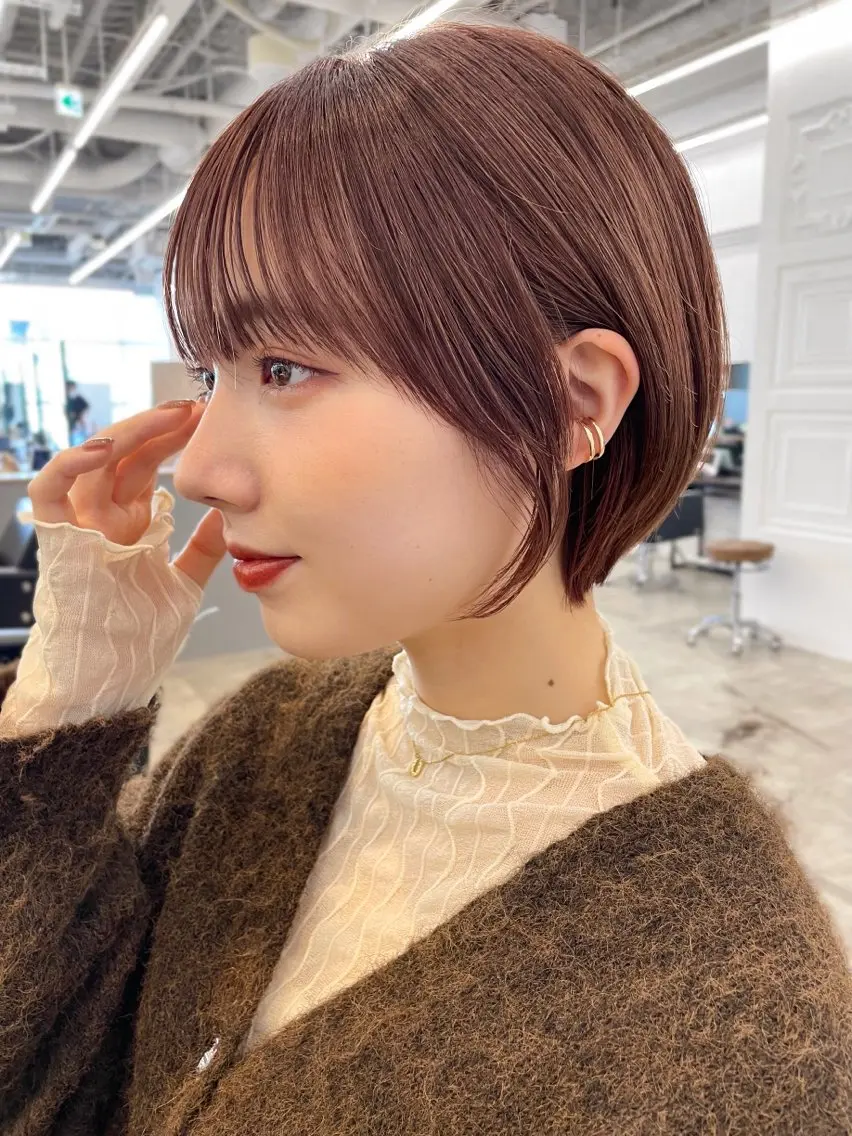ショート カラー ショートボブ ブラウンカラー ボブ ショートヘア レイヤーカット/透 明感カラー/西田祐賀のヘアスタイル