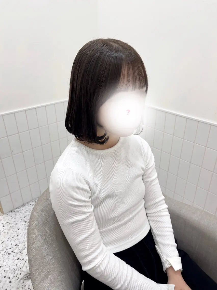 ミディアム 新井 凪のヘアスタイル