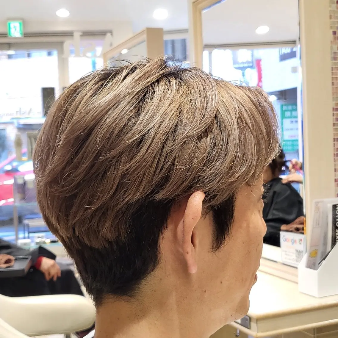 ショート ヘアカラー トリートメント 社内カット講師・店長 菅原賢一のヘアスタイル