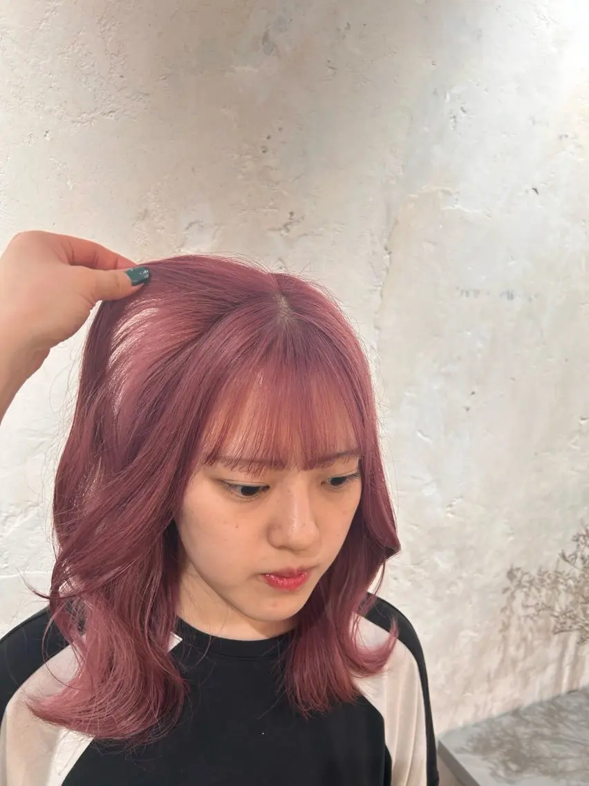 セミロング ヘアカラー 艶カラー🌟 kanonのヘアスタイル
