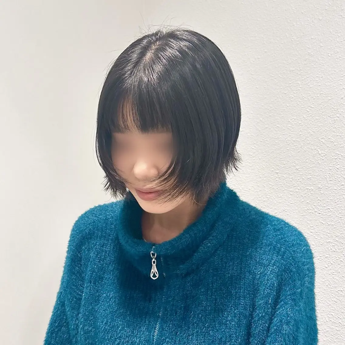 ショート レイヤー｜ハッシュ｜ ヘアセット 山田寛菜のヘアスタイル