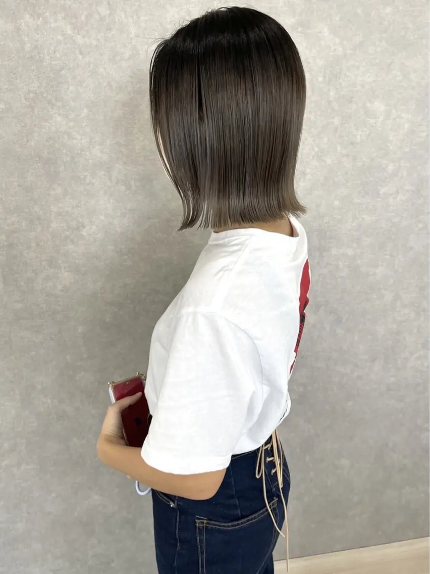ミディアム 外ハネヘア カット ヘアカラー トリートメント 美髪/髪質改善/艶髪 /CECILのヘアスタイル