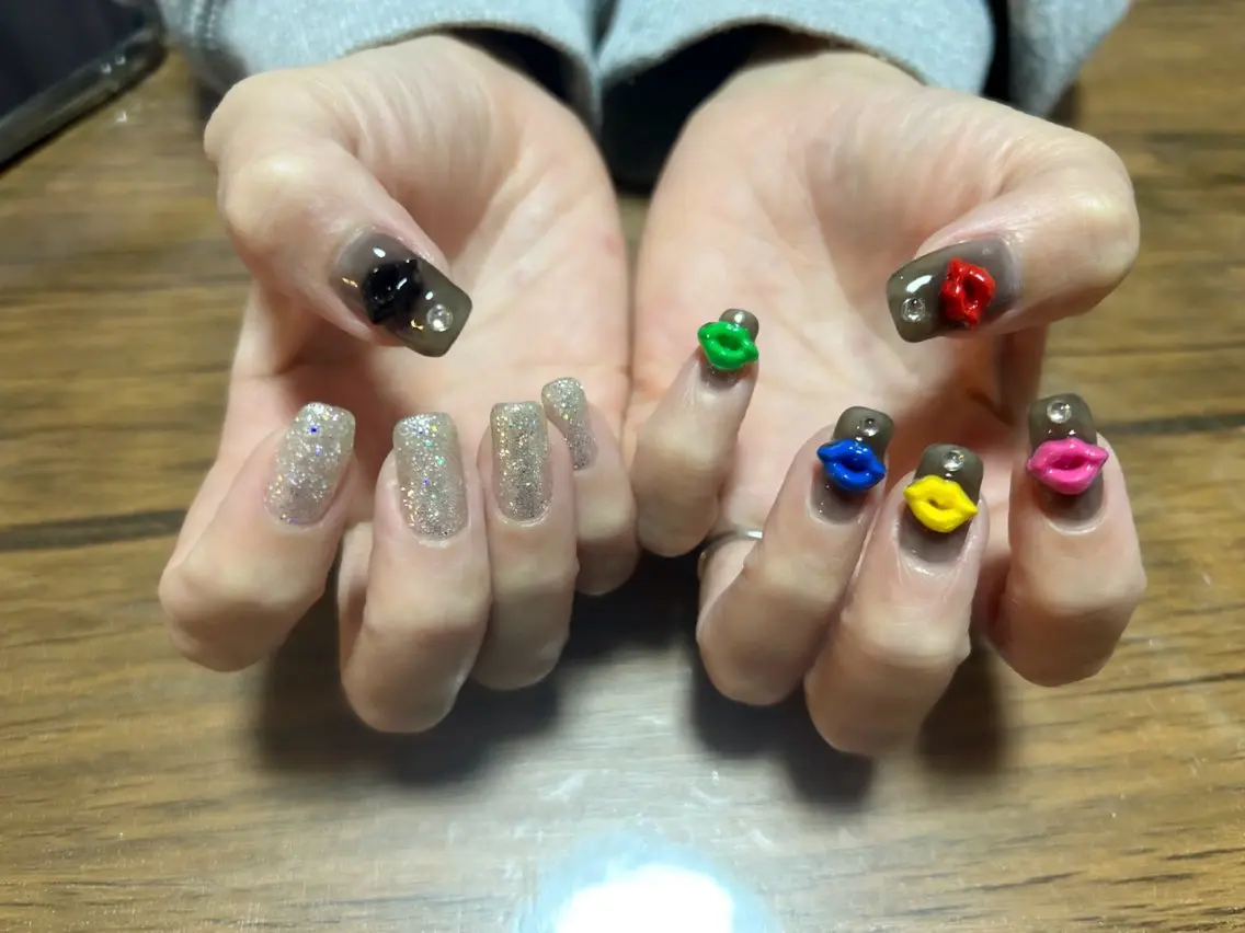 ネイル ラメ(グリッター) シルバー i nailのネイルデザイン