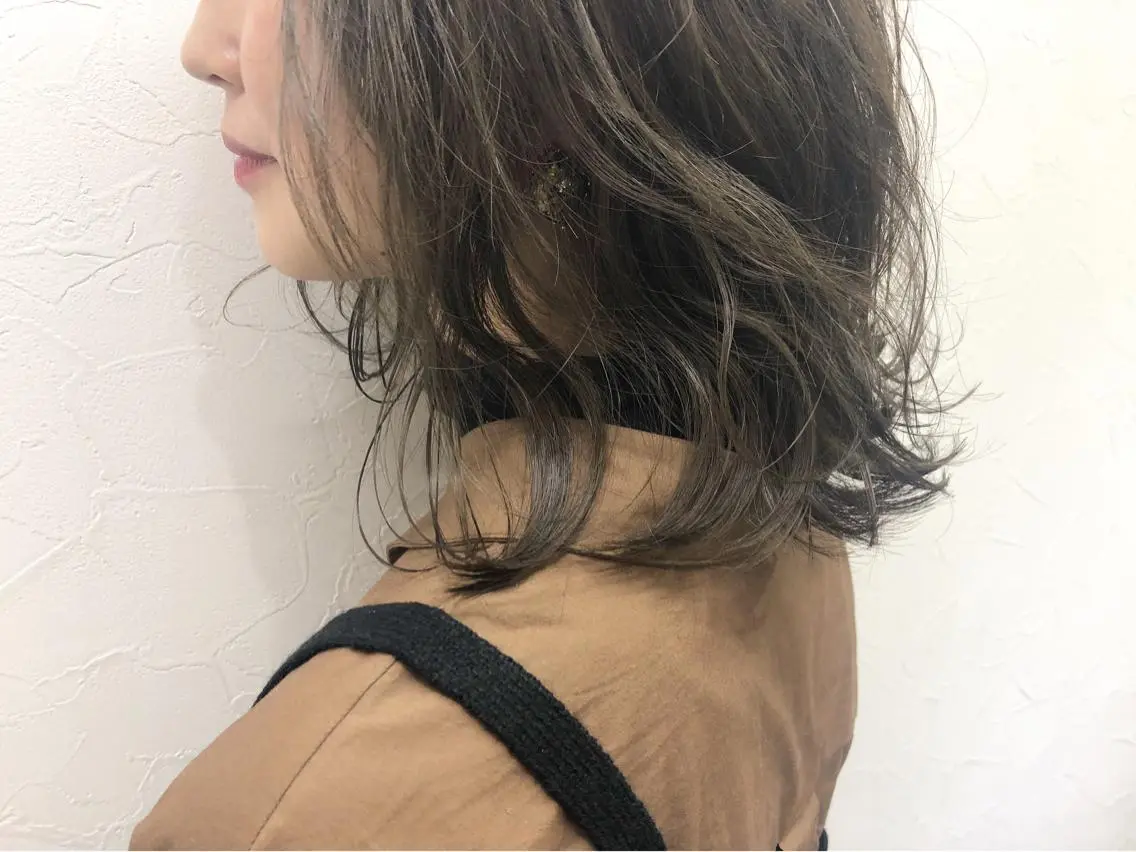 カラー アディクシーカラー ハイライトカラー イルミナカラー 夜23時まで予約🉑 reverieあきらのヘアスタイル