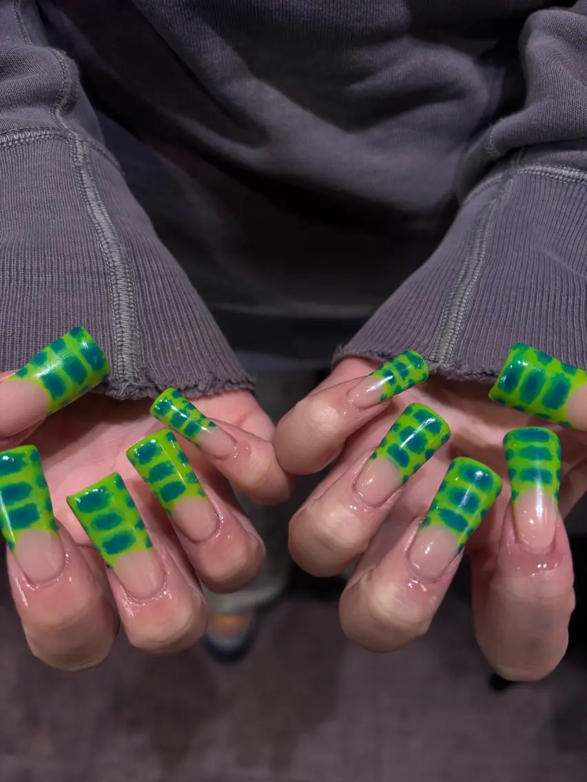 ネイル アートネイル 長さ出し ハンドネイル color.nail 🫧ionaのネイルデザイン