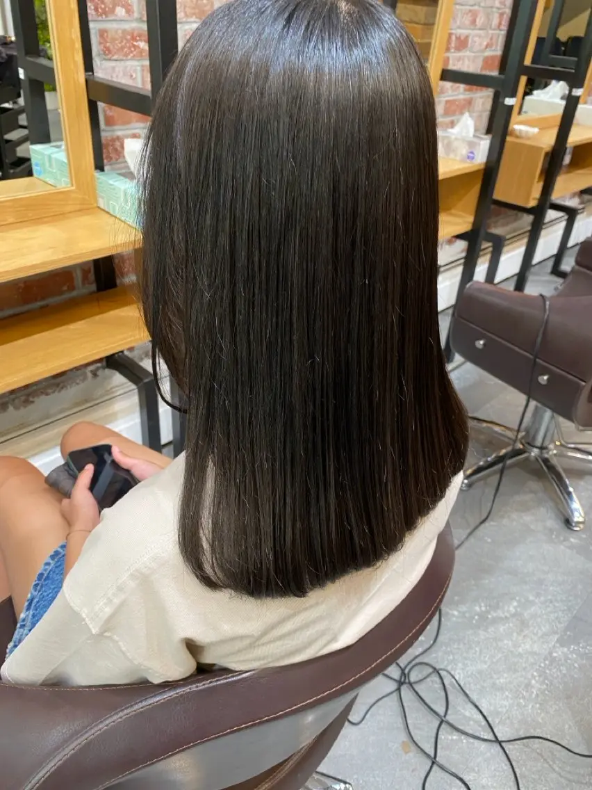 セミロング カラー トリートメント 🌈髪質改善🌈 過去の1艶サラ体験✨のヘアスタイル