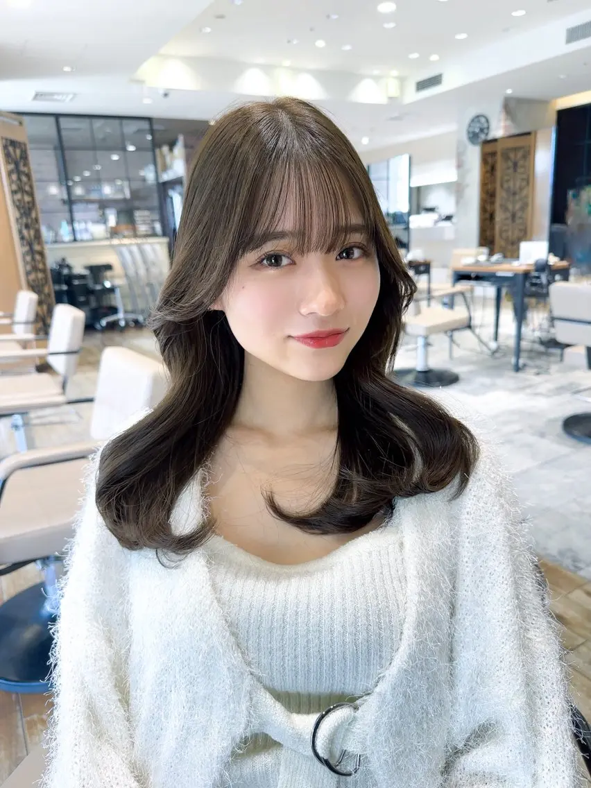 セミロング カラー ベージュカラー ブラウンカラー ブラウンベージュ くびれヘア 顔周りカット カット ヘアカラー 顔周り/くびれヘア 韓国ヘア💕風間るなのヘアスタイル