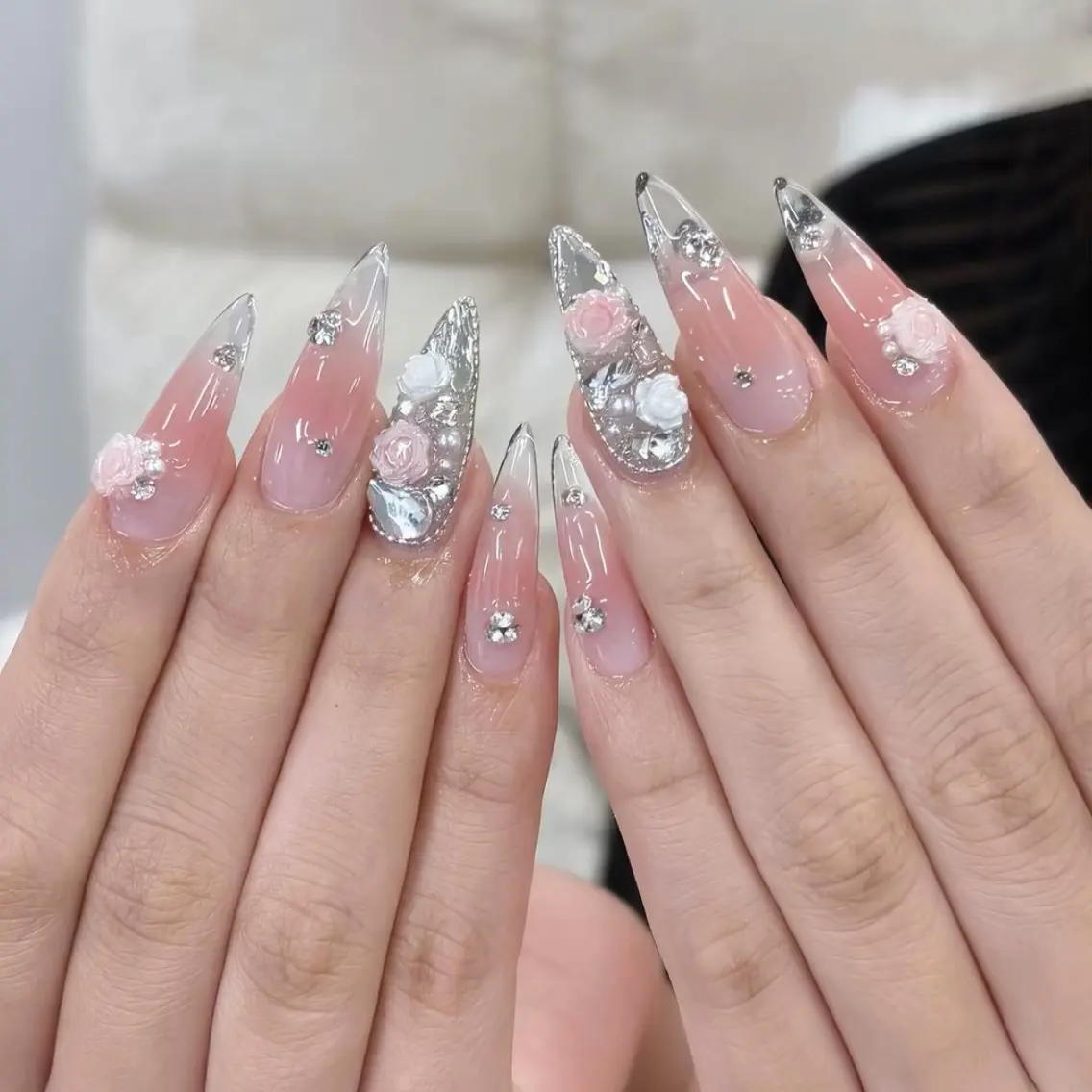 ネイル ハンドネイル Luna Gladeのネイルデザイン