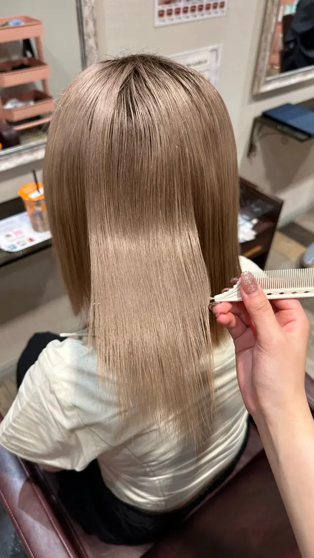 ミディアム 髪質改善 柔らかいbeige ¦韓国¦🩰マユ🩰のヘアスタイル