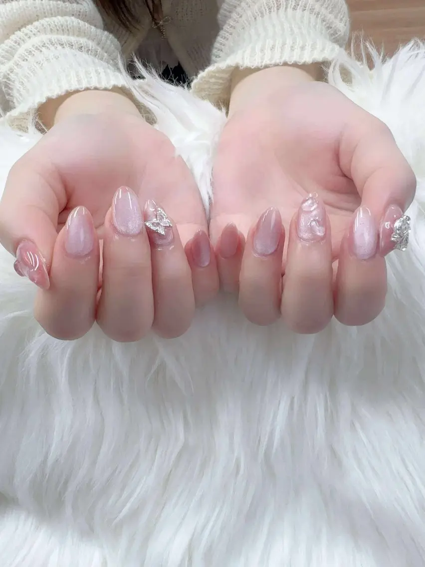 ネイル フレンチネイル グラデーション キラキラネイル 韓国ネイル マグネットネイル ハンドネイル ハンドケア Hara Nail 【持ち込みOK】のネイルデザイン