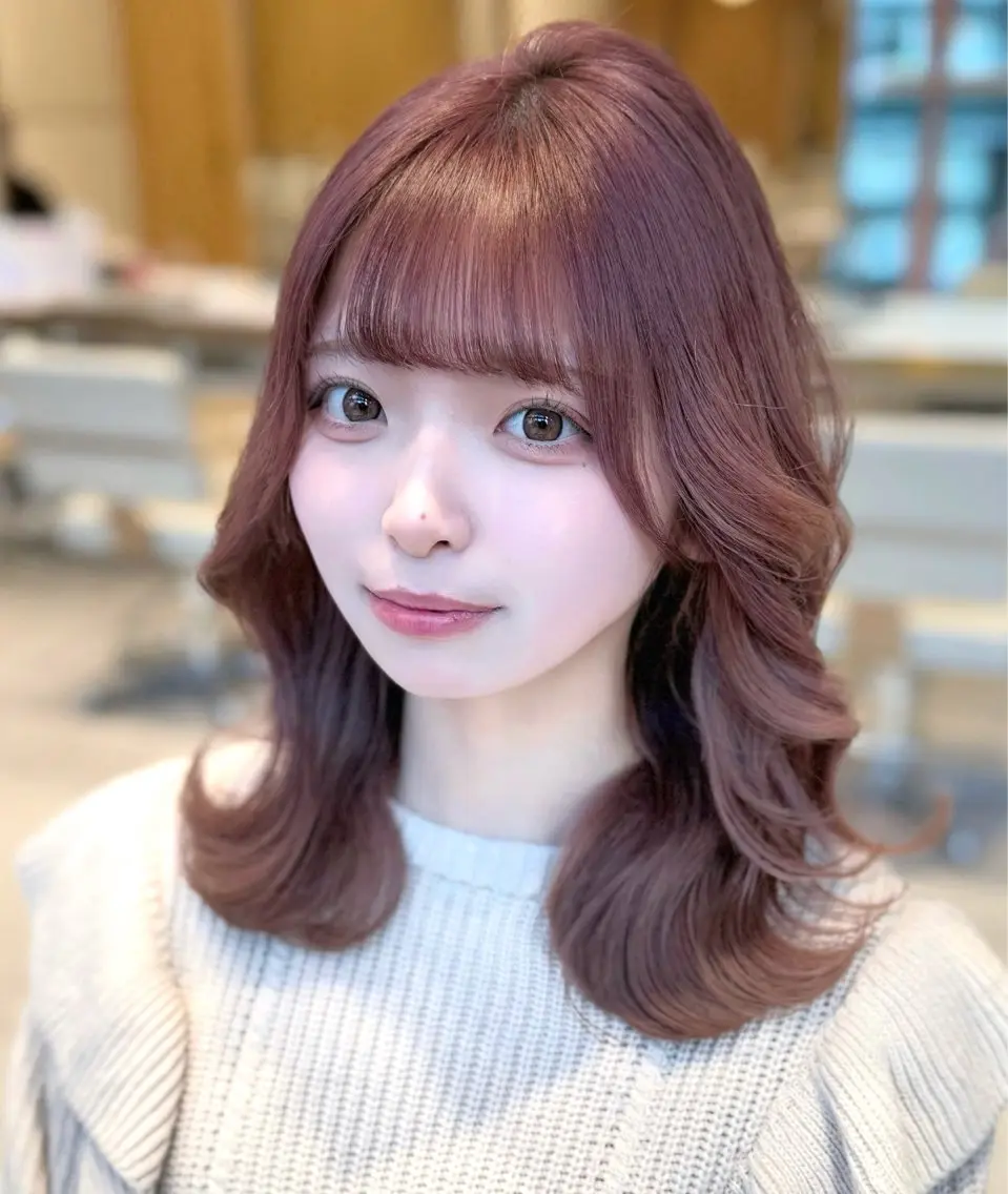 ミディアム カラー カット ヘアカラー トリートメント ヘッドスパ ヘアセット 韓国ヘア/レイヤー/ 顔まわり/りょーとのヘアスタイル