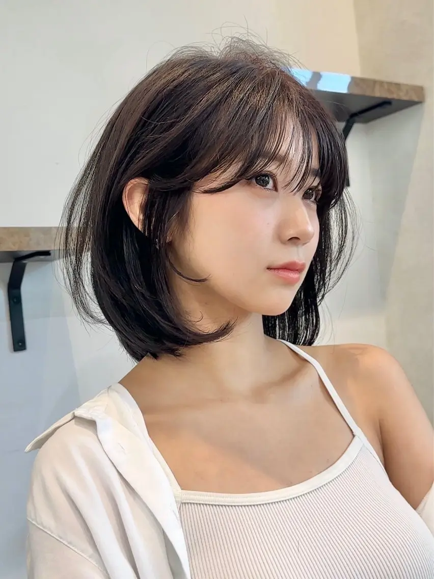 重くならない暗髪、就活や実習に対応した暗染がかわいいワンカラー🖤の写真