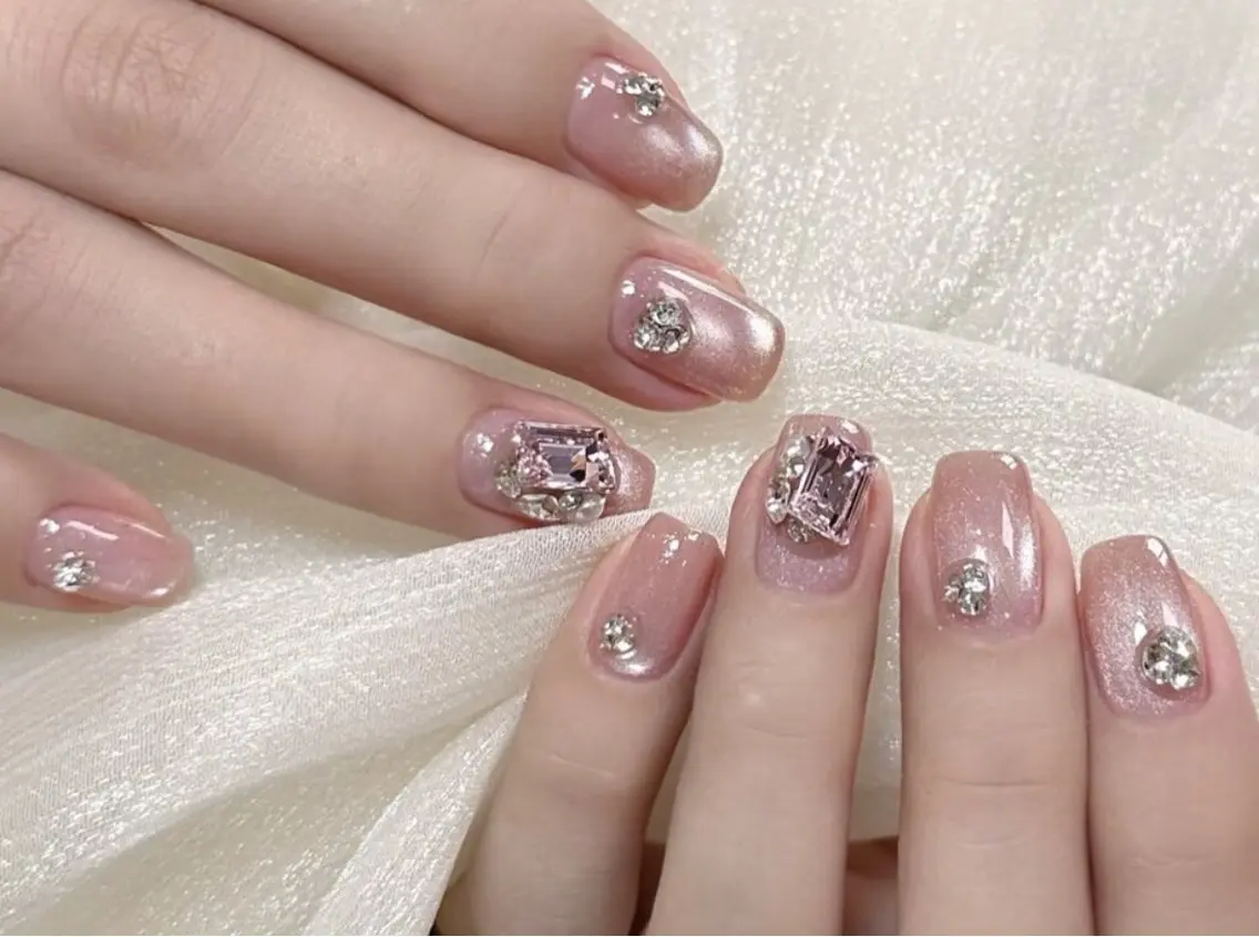 ネイル オーロラネイル フットネイル 韓国ネイル ラメ(グリッター) ラメグラデーション Luna nail salon新小岩のネイルデザイン