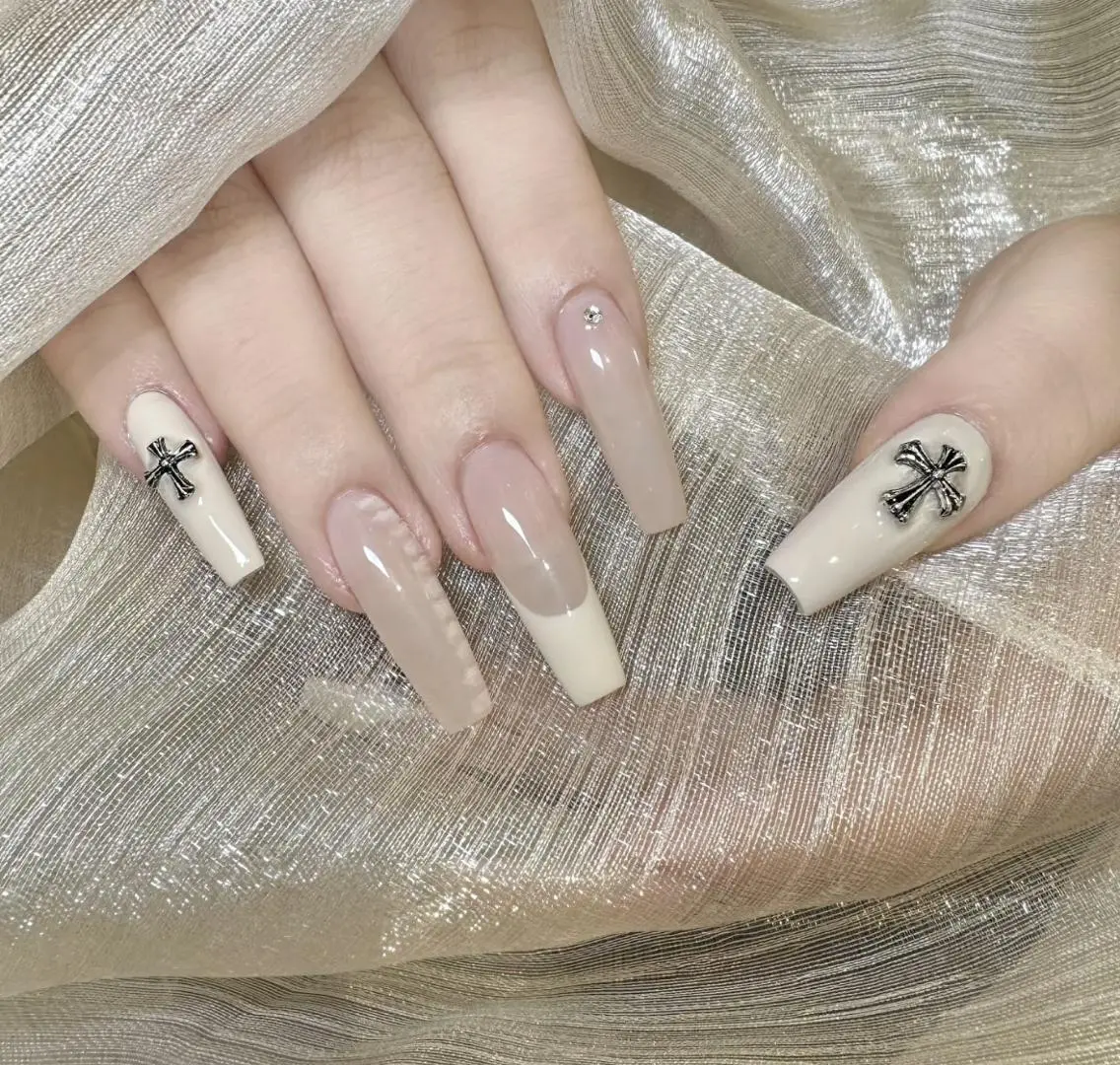 ネイル ハンドネイル ハンドケア 🍑 momo_nailのネイルデザイン
