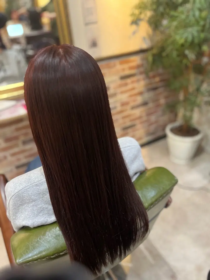 ロング 縮毛矯正 ヘアカラー トリートメント 飯星慧斗 /ブリーチ、縮毛矯正のヘアスタイル