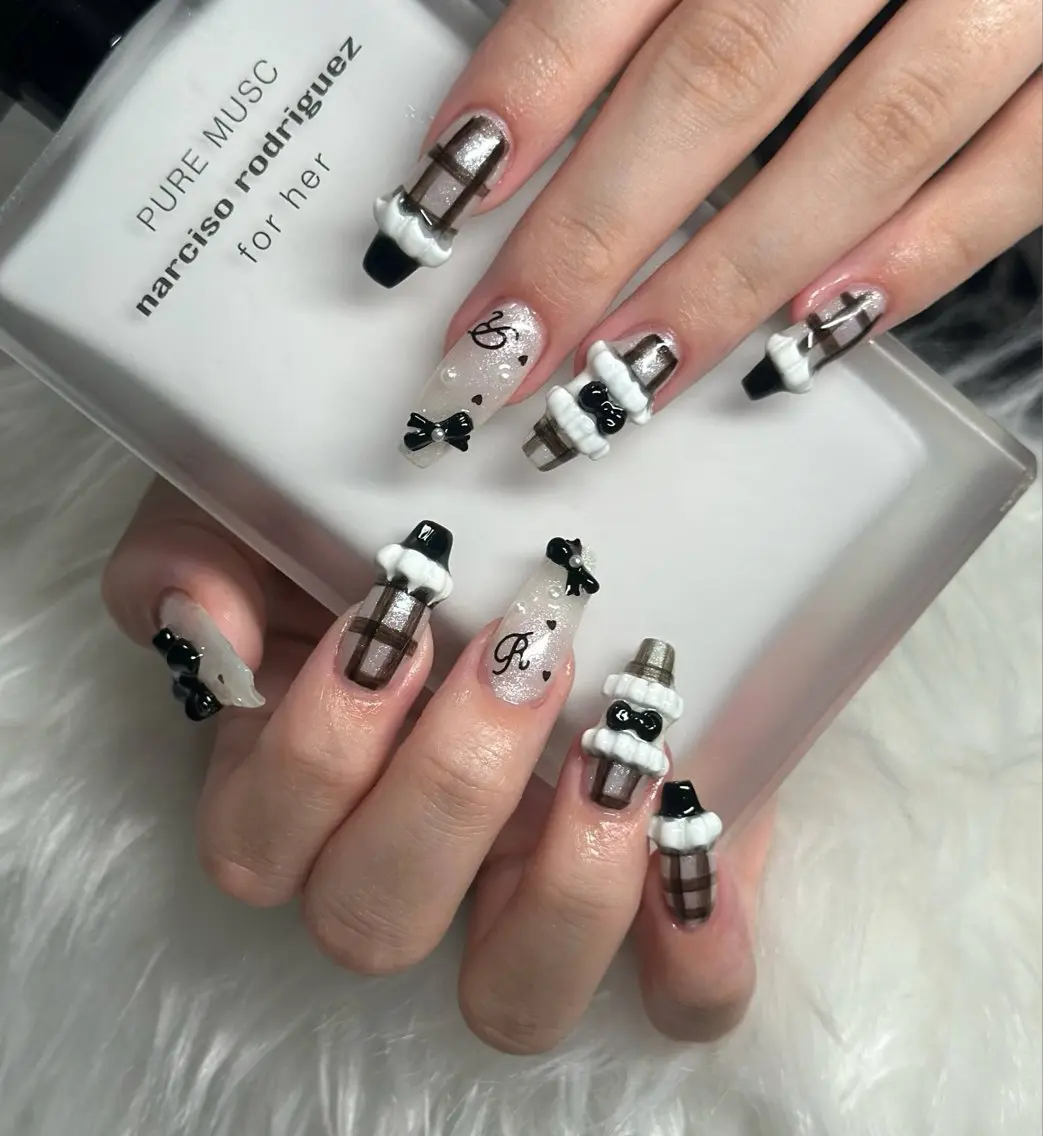 ネイル オーロラネイル フレンチネイル ジェルネイル ハロウィン 韓国ネイル ハンドネイル neco H.babynailのネイルデザイン