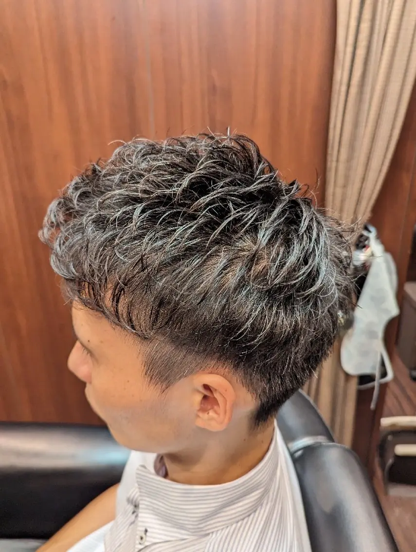 ショート カット パーマ 横須賀和也 ヒロ銀座一丁目のヘアスタイル