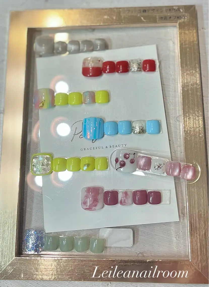 ネイル フットネイル レイレア ネイルルームのネイルデザイン
