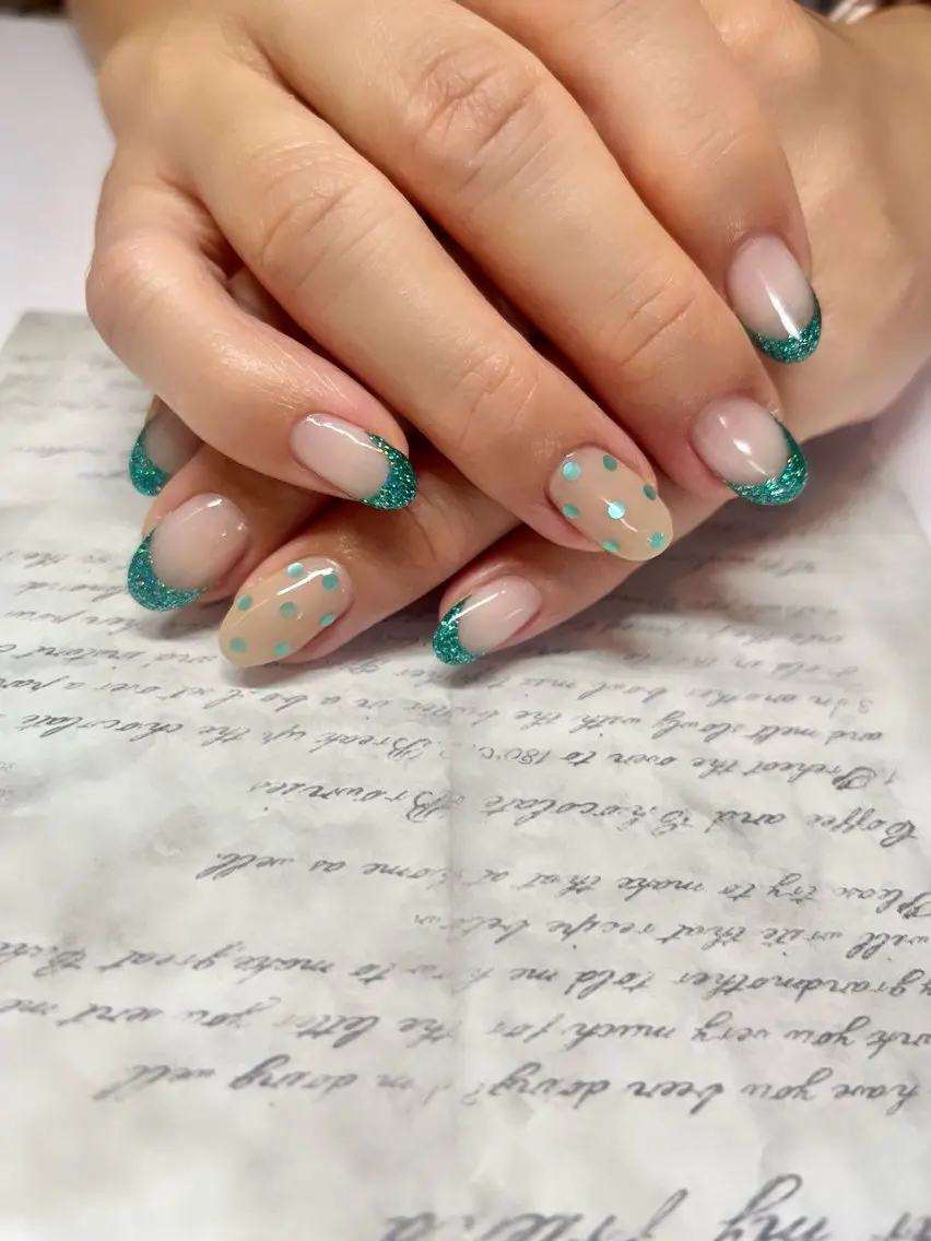 ネイル ハンドネイル li___nail 31のネイルデザイン