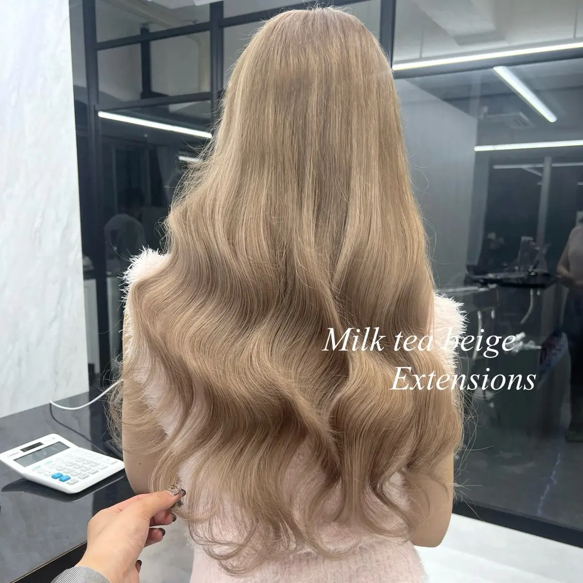 ロング カラー シールエクステ ハイトーンカラー エクステ ヘアカラー エクステ シールエクステ特化 ハイトーン、NANAのヘアスタイル