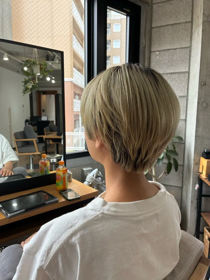 ショート 伊東 亜梨紗のヘアスタイル