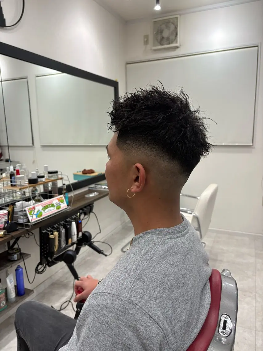 ショート パーマ メンズ カット パーマ 本間 颯太のヘアスタイル