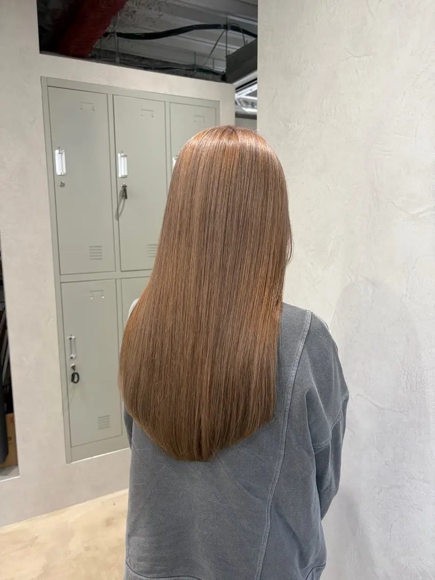 ロング ヘアカラー トリートメント Uni. wakabaのヘアスタイル