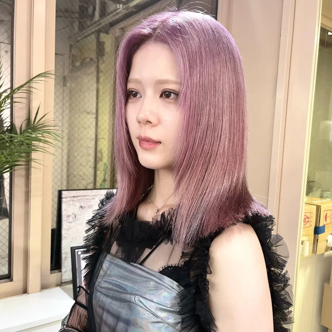 カラー ヘアカラー トリートメント ヘアセット レン🎨ハイトーン× エクステ🎨渋谷のヘアスタイル