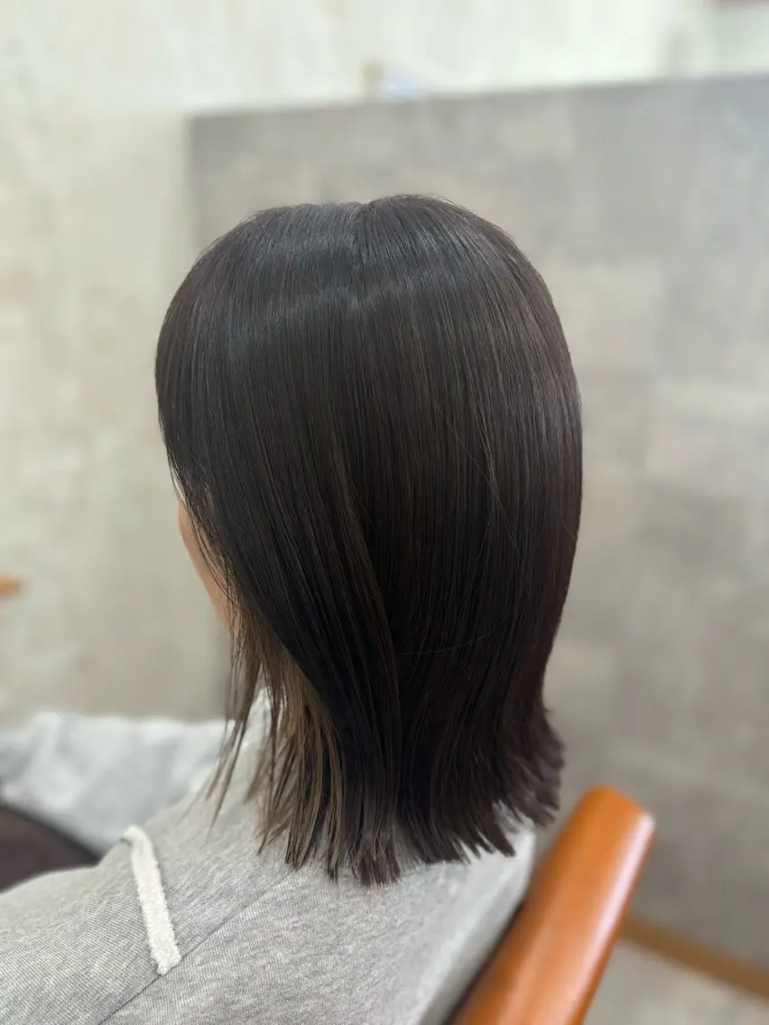 ミディアム カラー 切りっぱなしボブ インナーカラー ボブ Misaki ミサキのヘアスタイル