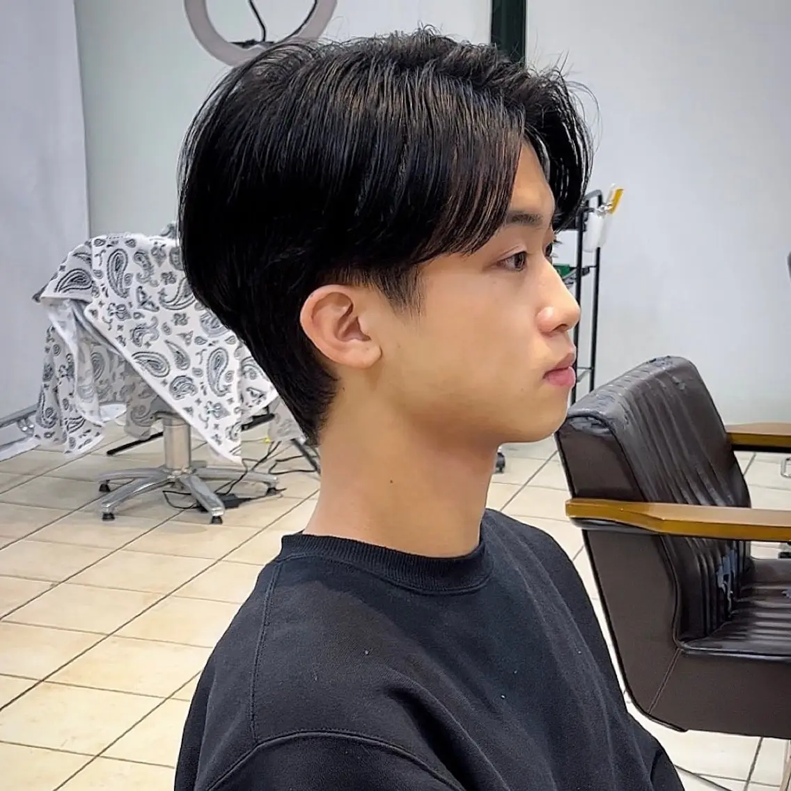ショート パーマ メンズ センターパート メンズ韓国風 メンズパーマ ハンサムショート 韓国風ヘア masahiro 波巻きシャドウパーマのヘアスタイル