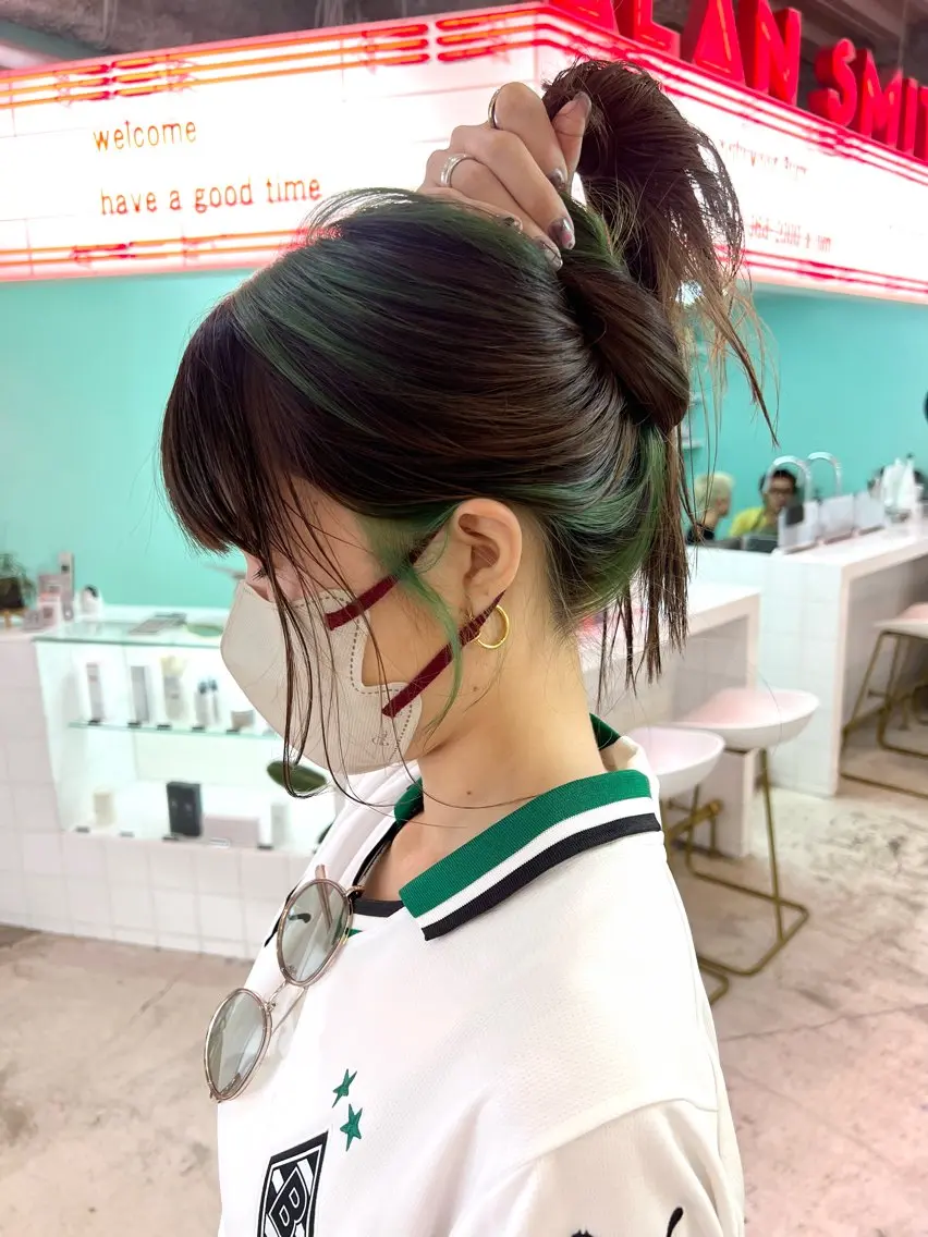 ミディアム ヘアカラー トリートメント 💥ウルフカット デザインあんな💥のヘアスタイル