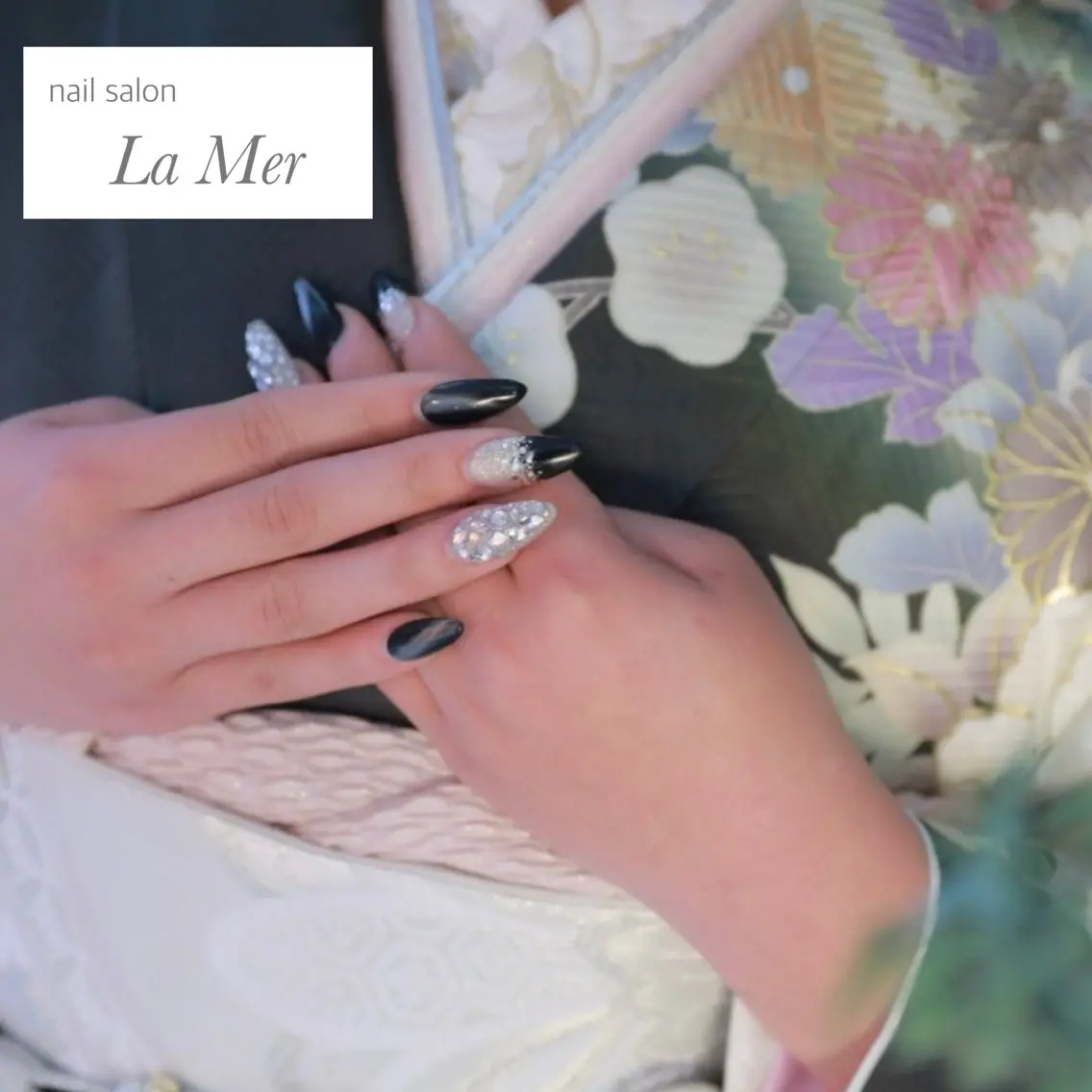 ネイル 成人式 長さ出し フレンチネイル ゴージャス キラキラネイル nailsalon La Merのネイルデザイン