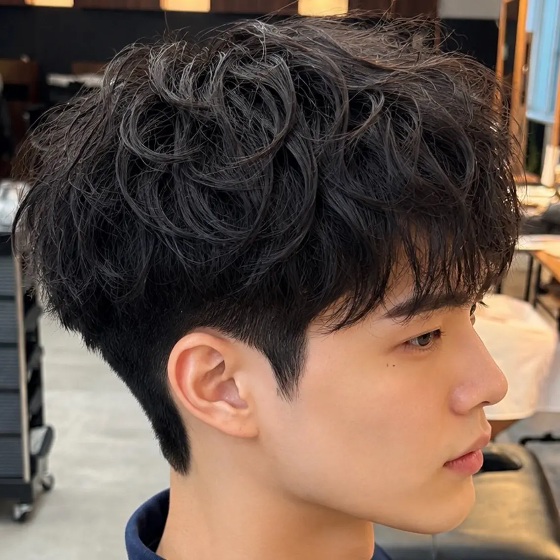 パーマ メンズ フェザーパーマ メンズパーマ スパイキーショート 波巻きパーマ ニュアンスパーマ カット パーマ 男の理想を叶える🔥 メンズパーマ特化|関のヘアスタイル